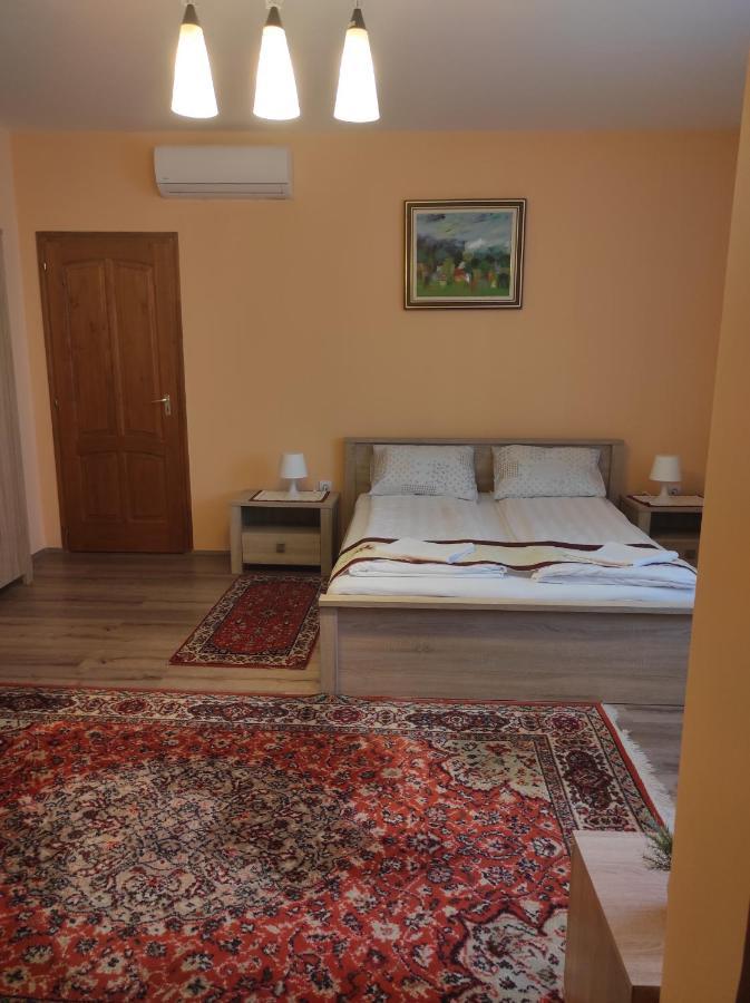 Maros Vendeghaz Hotel Mórahalom Exterior foto